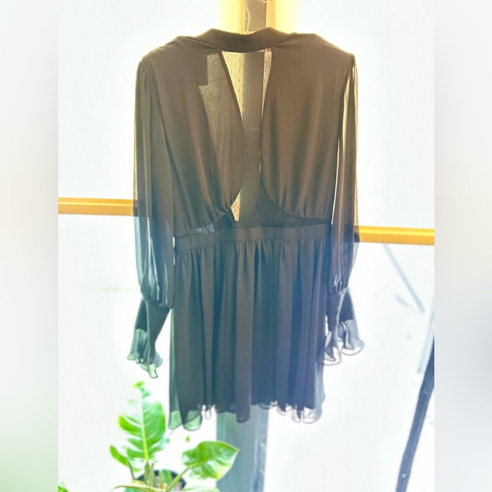 Express Black Sheer Sleeve Cut-Out Mini Dress Size 10